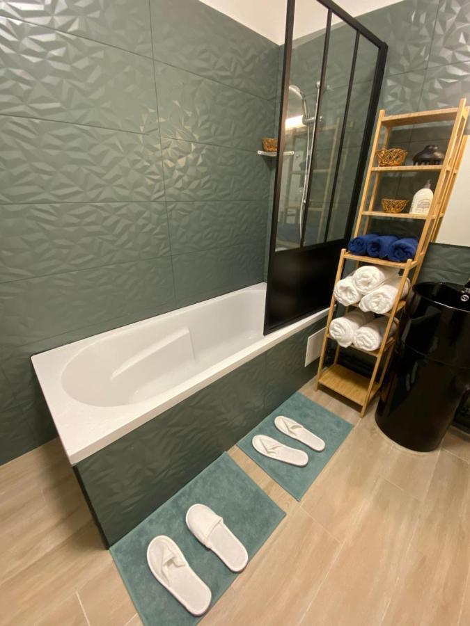 Grand Appartement Courbevoie Paris Bagian luar foto
