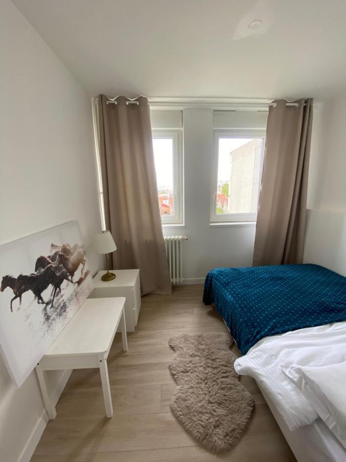 Grand Appartement Courbevoie Paris Bagian luar foto