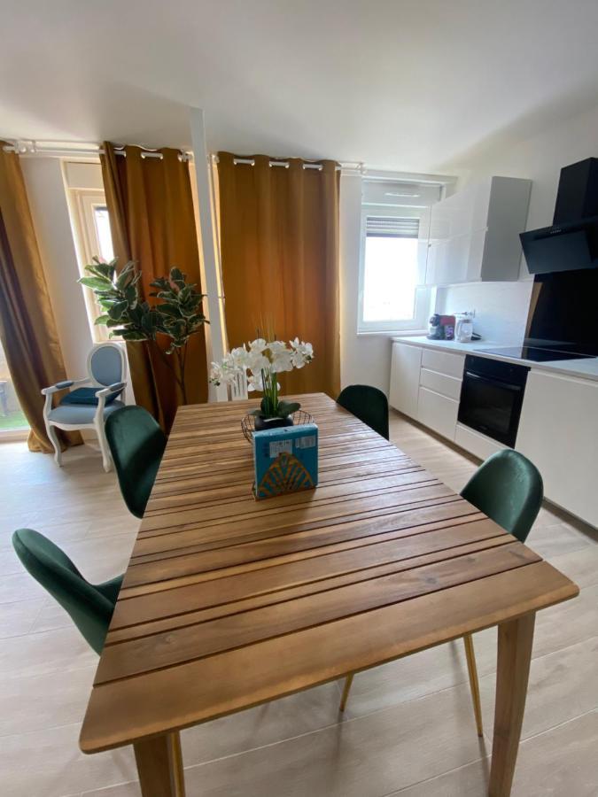 Grand Appartement Courbevoie Paris Bagian luar foto