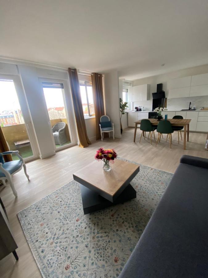 Grand Appartement Courbevoie Paris Bagian luar foto